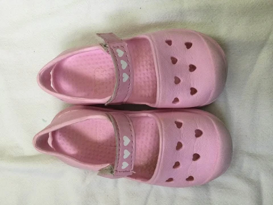 Girls sz 11 sandals $3 each - photo 2