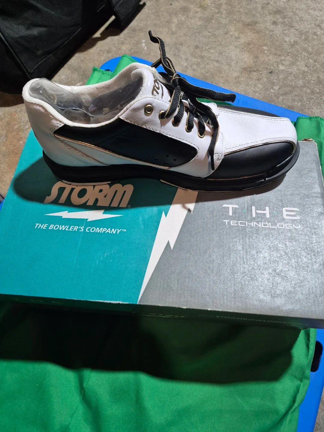 Storm SP604-91 Women's Bowling Shoes - Size 9 image indicator(2)