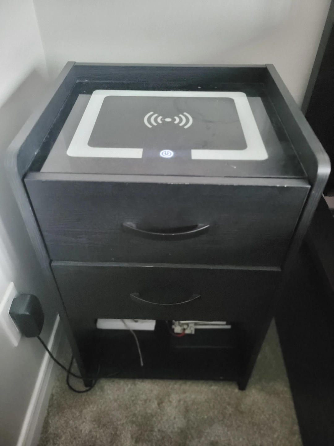 Black Nightstand with Wireless Charging set of 2