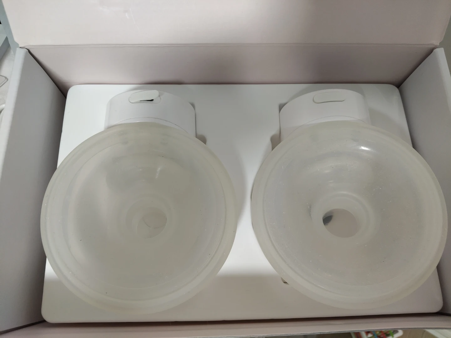 Momcozy S12 Pro Wearable Breast Pump - photo 2