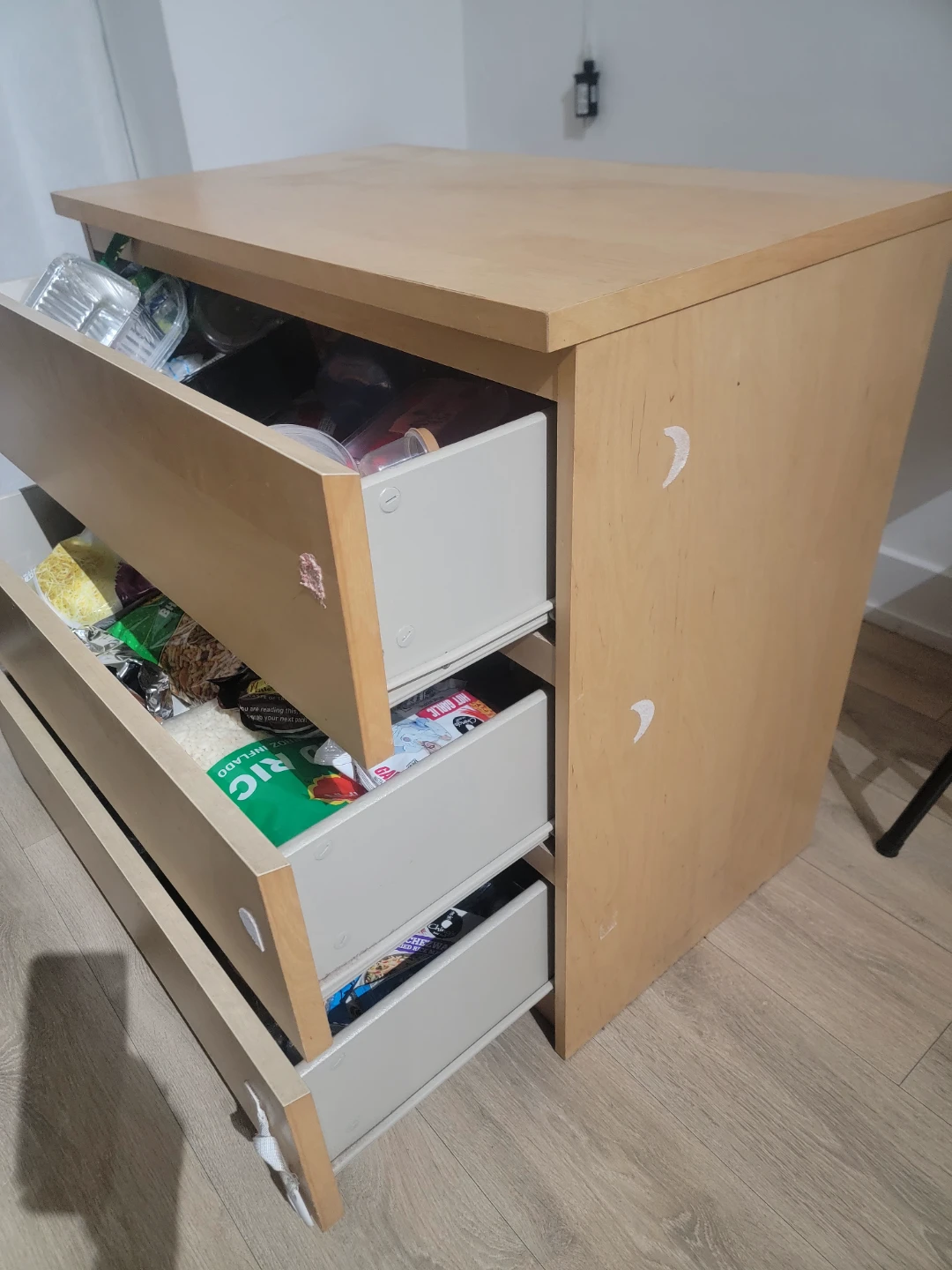 Wooden 3-Drawer Dresser - photo 2