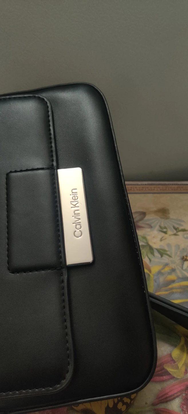 Calvin Klein Black Shoulder/Cross Bag Small - photo 2