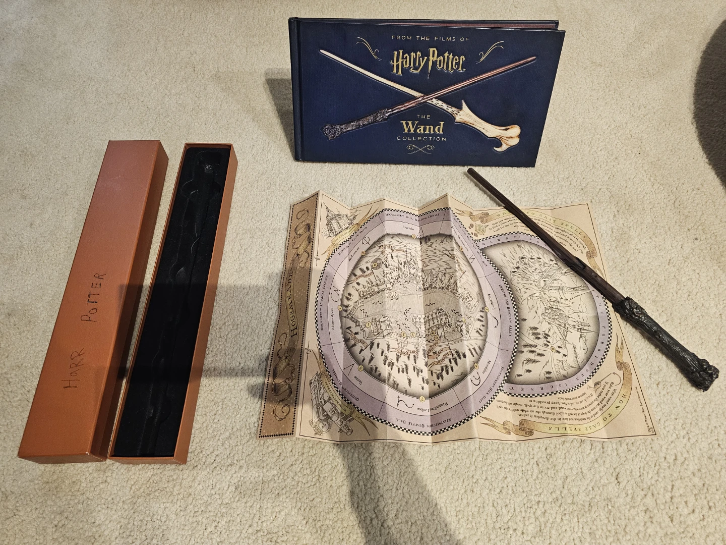 Harry Potter: The Wand Collection Book