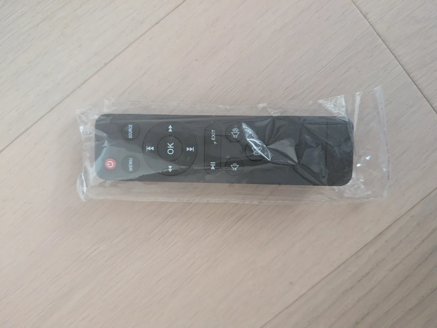 4K WiFi/Bluetooth Eokeiy Mini Projector with Remote image indicator(5)