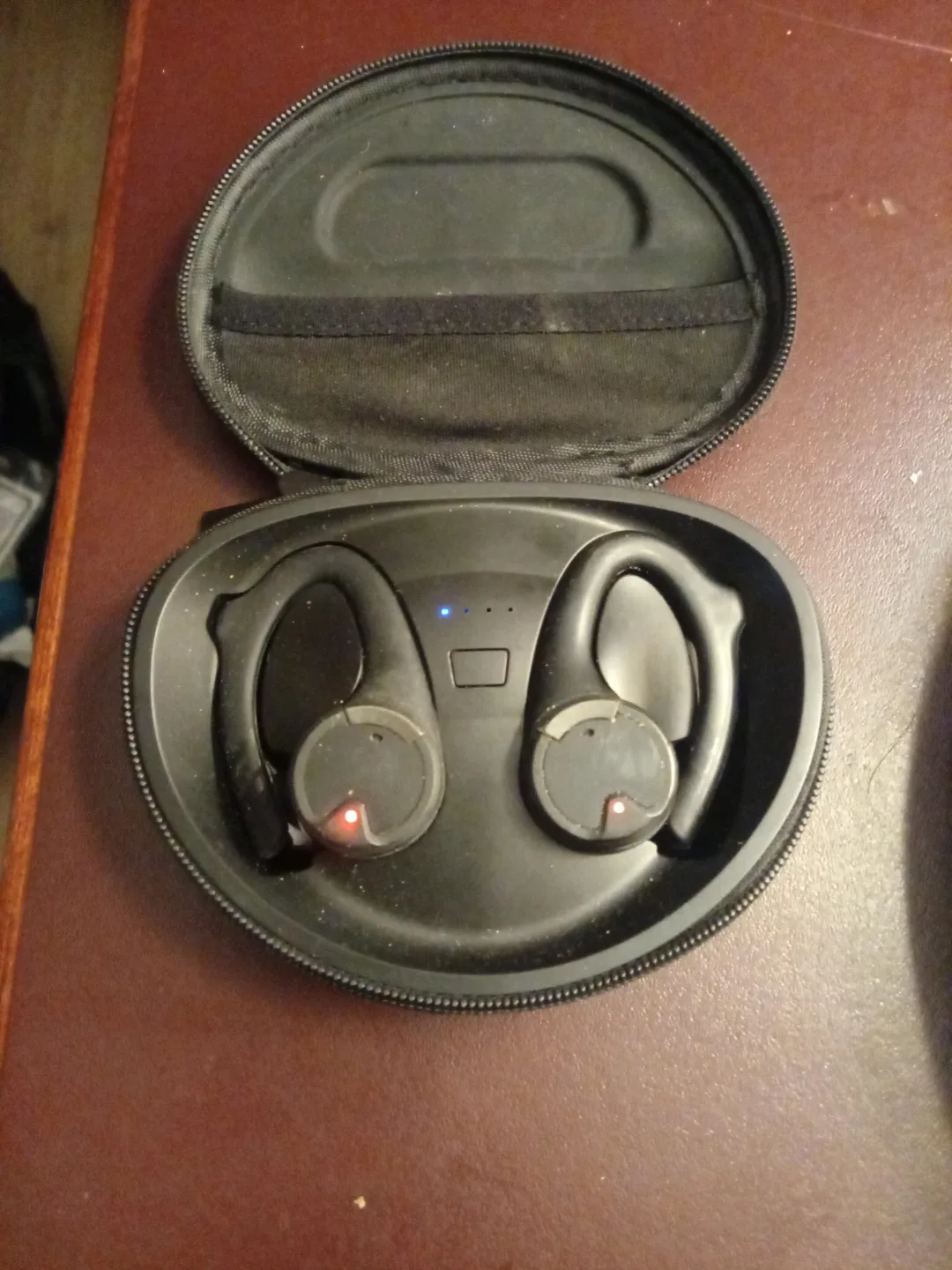 Bluehive Wireless Earbuds with Case