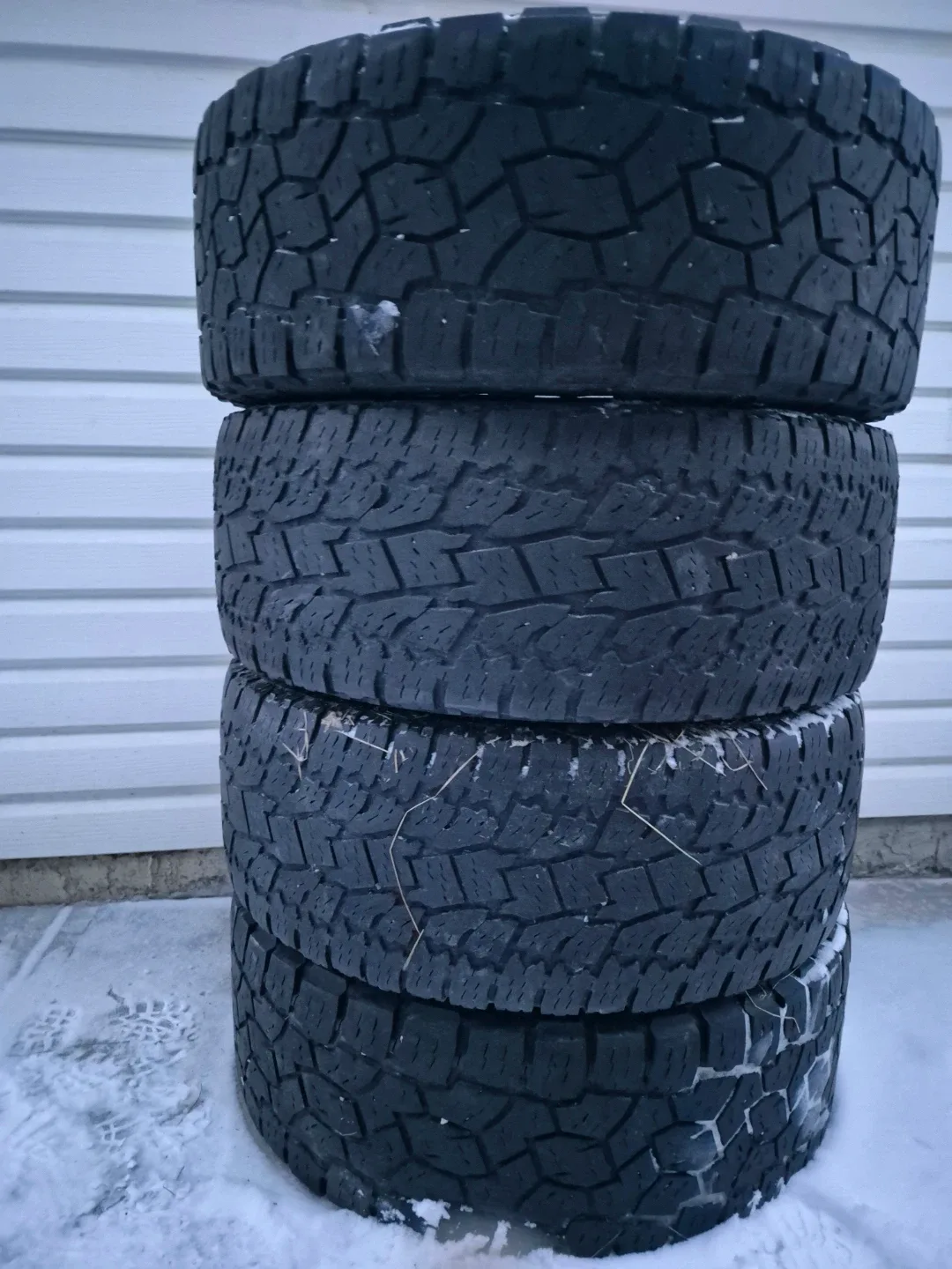 Toyo Tires 35x12.50R20LT set of Tire image indicator(8)