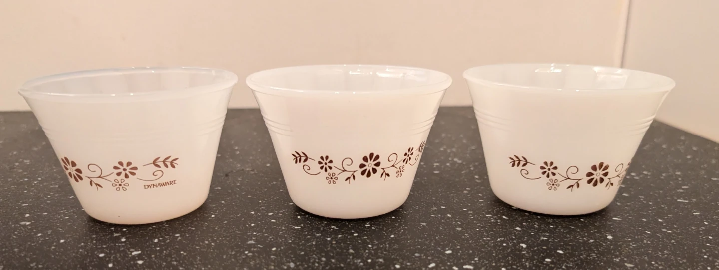 3 Vintage Dynaware Custard Cups