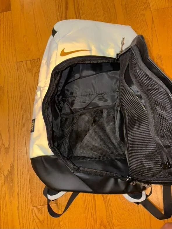 Nike Elite Backpack - White & Black image indicator(4)