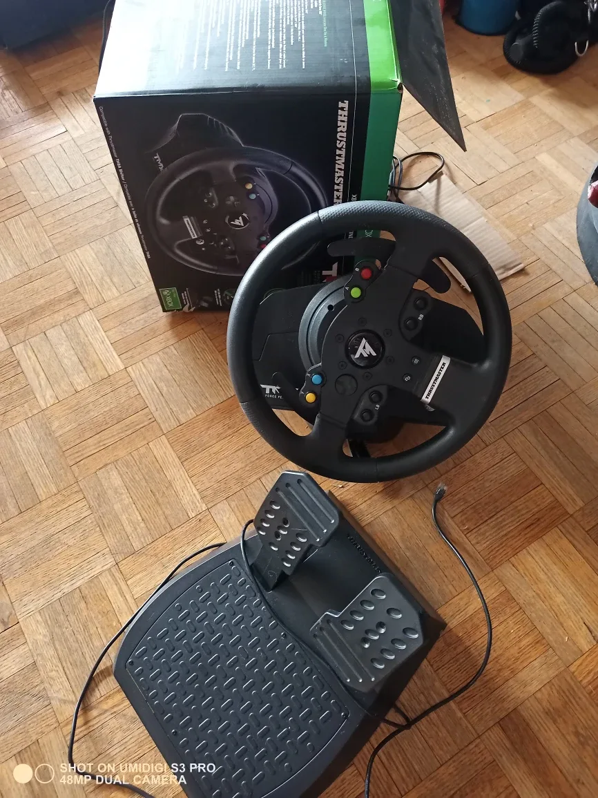 Thrustmaster TMX Force Feedback Racing Wheel image indicator(2)