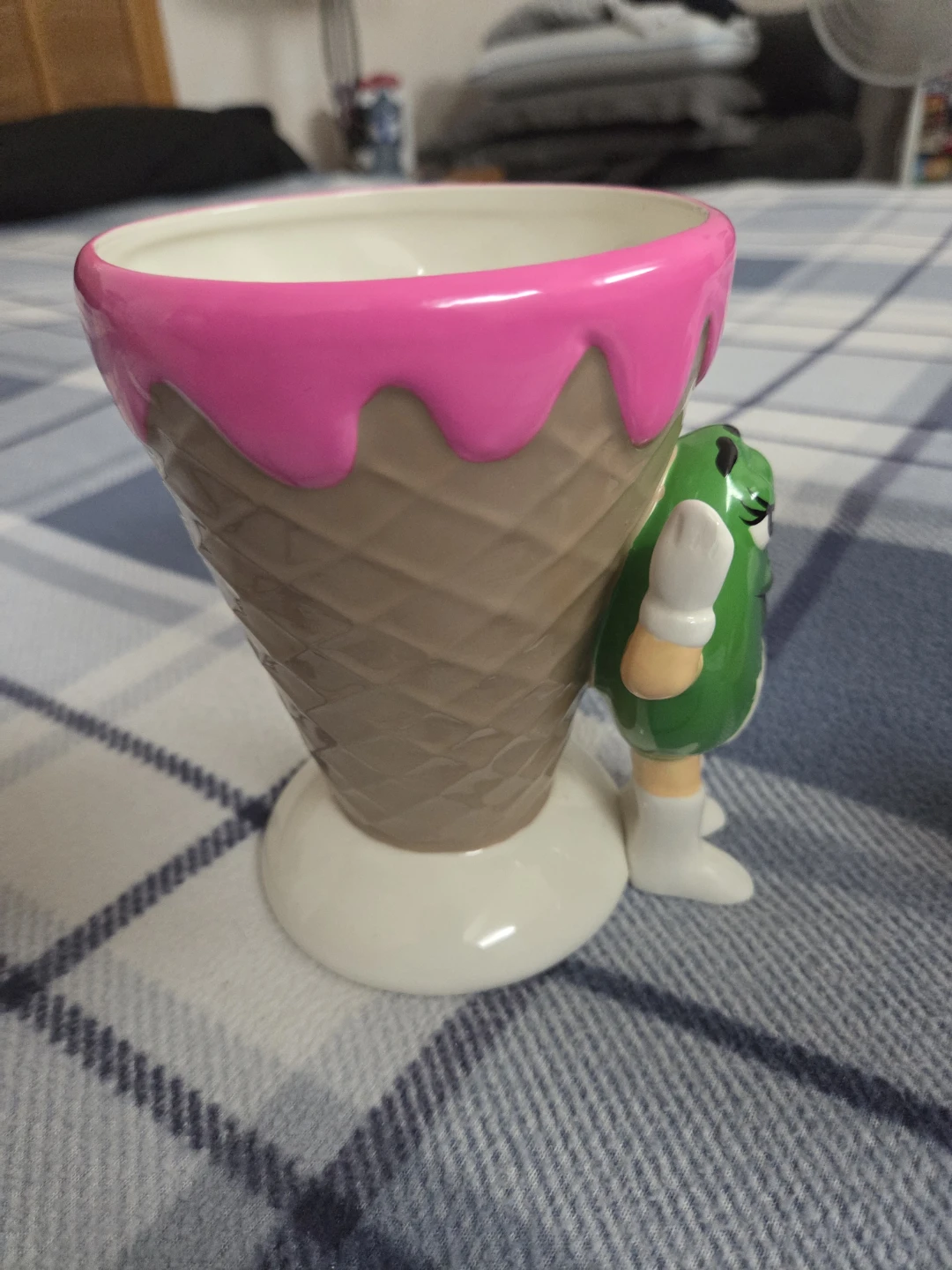 M&M's Character Ice Cream Cone Cup - photo 4