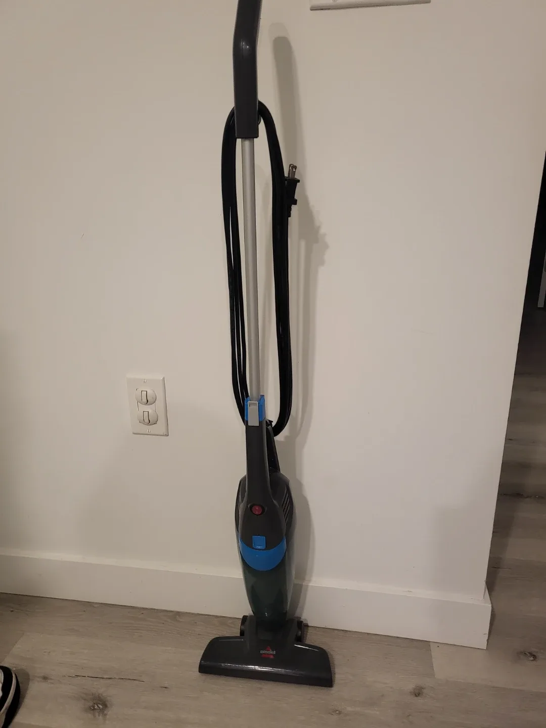 Bissell CleanView Swivel Rewind Pet Reach Vacuum
