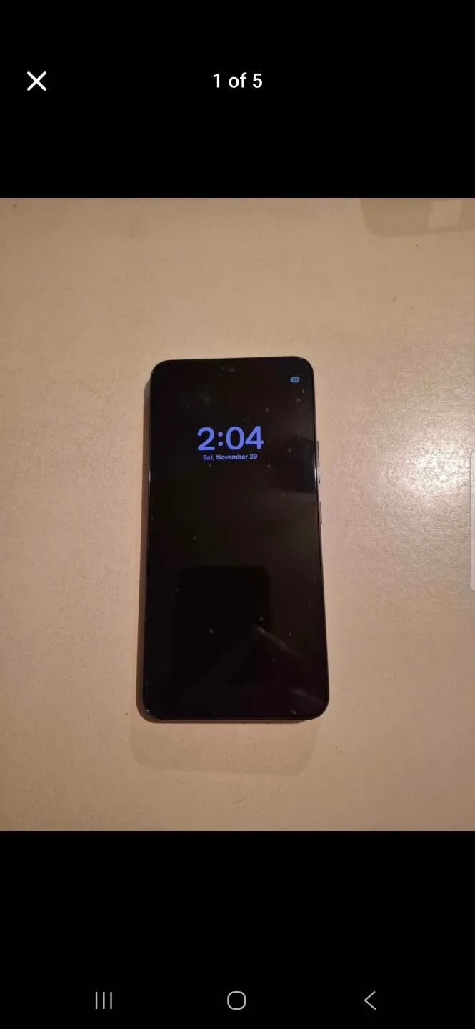 Samsung S22 phone and cases