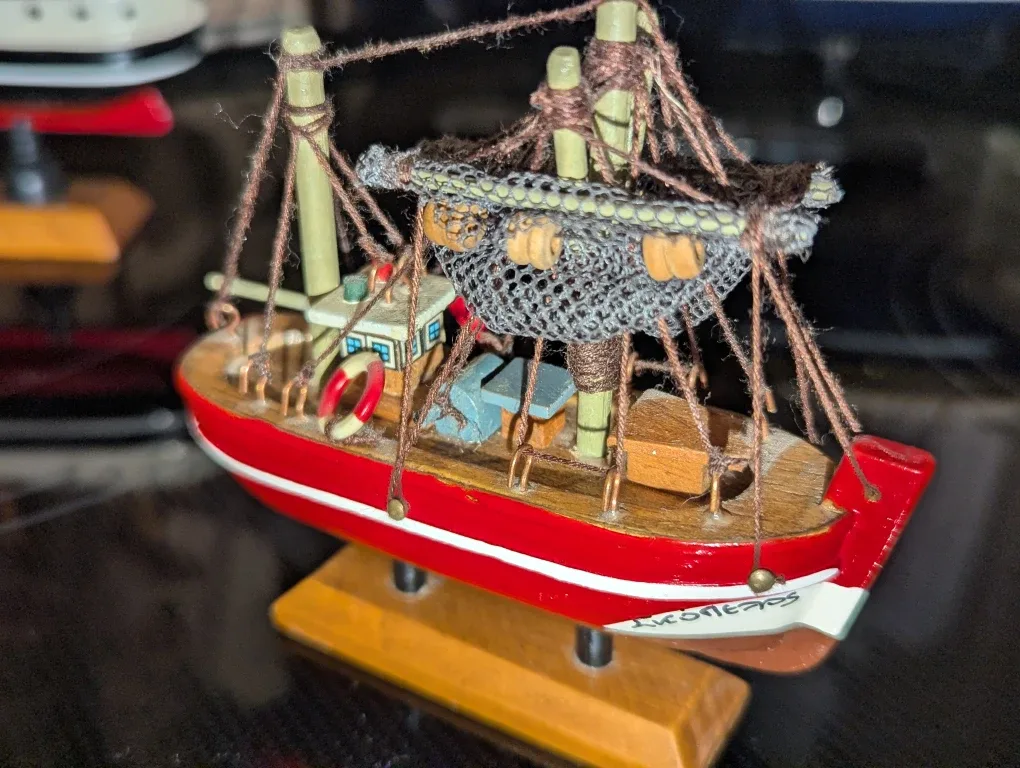 Handcrafted Wooden Model Fishing Boats image indicator(5)