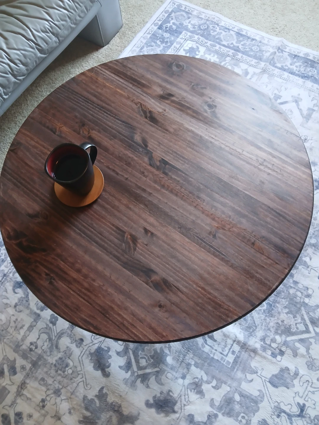 New, just completed- 30" Round red mahogany Coffee Table - photo 2