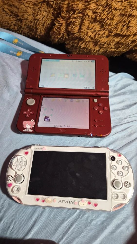 PS VITA SLIM AND NEW 3DS XL