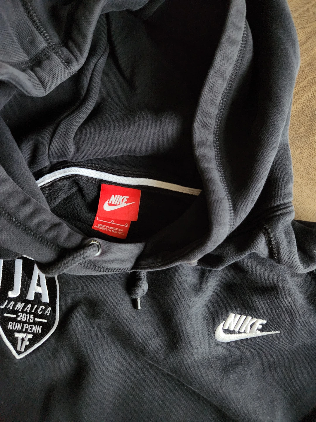 Nike Jamaica Run Penn Hoodie - Size L (Men)