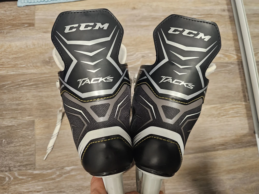 CCM hockey skates Tacks 9040 - photo 4
