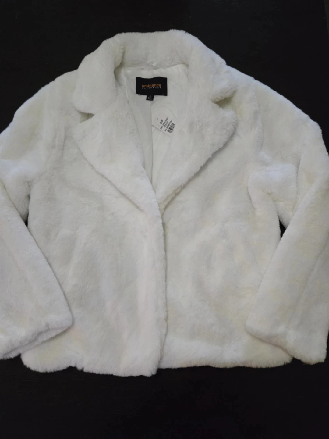 NEW White Faux Fur Jacket - Size SP - photo 2
