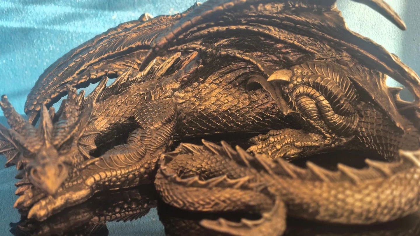 Gothic Metallic Dragon image indicator(5)