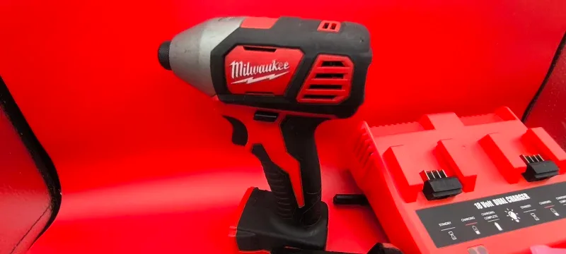 SafeSense™ Milwaukee Impact Kit  | Full Hand Tool Set image indicator(6)