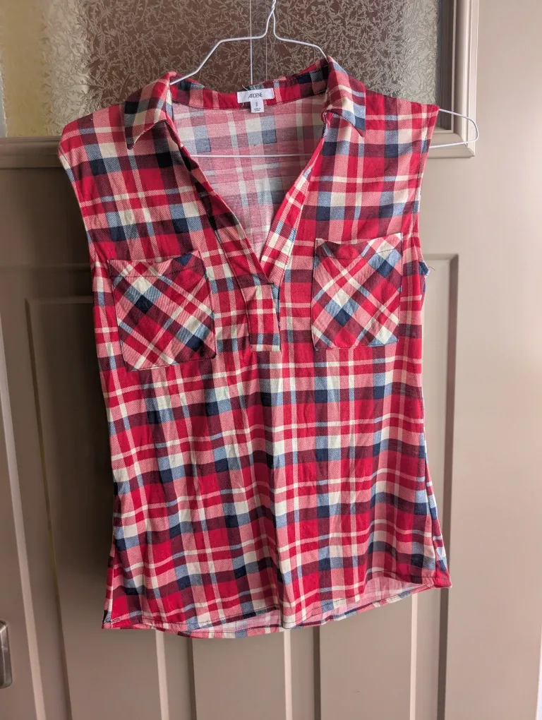 Womens sz sm Ardene shirt