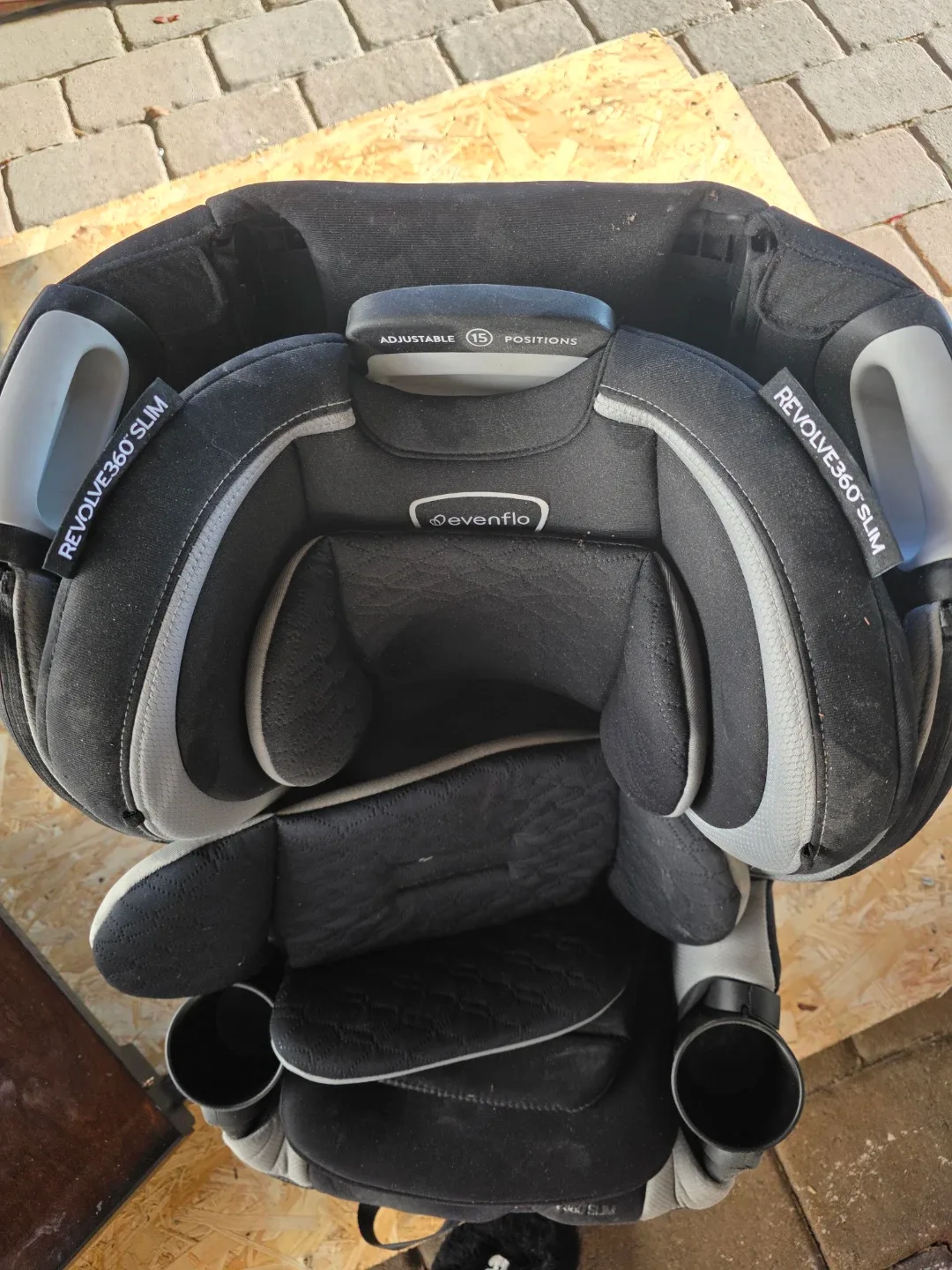 Evenflo Revolve360 Slim Car Seat image indicator(2)