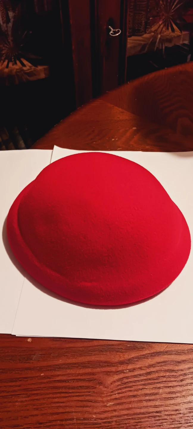 NEW !! Elegant Ladies Red Felt Hat - photo 4