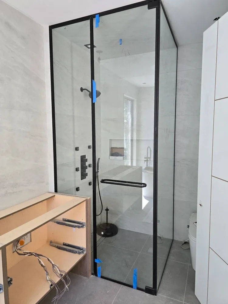 Glass Railings and showers image indicator(6)