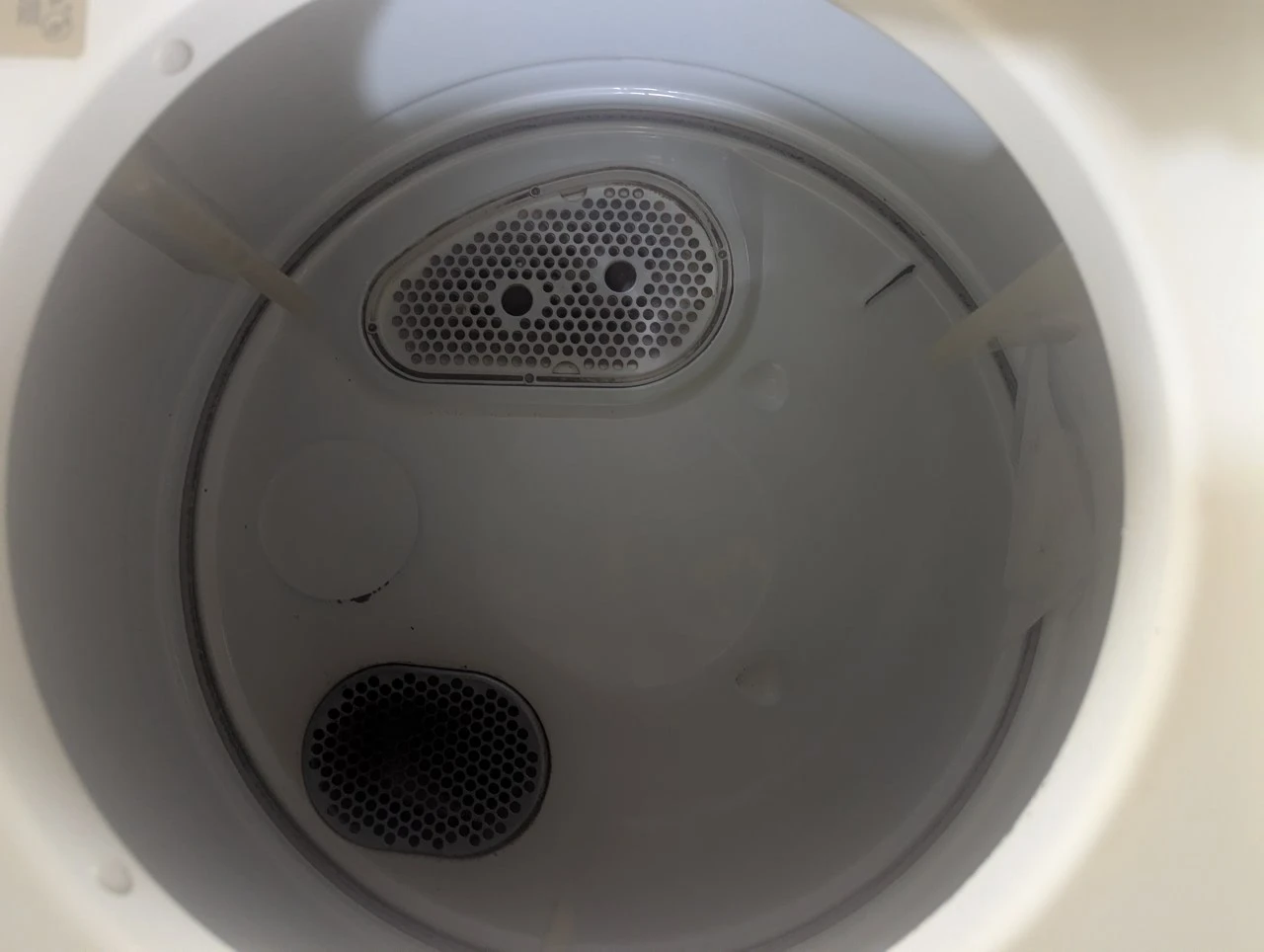 Whirlpool Thin Twin Heavy Duty Washer/Dryer - photo 3