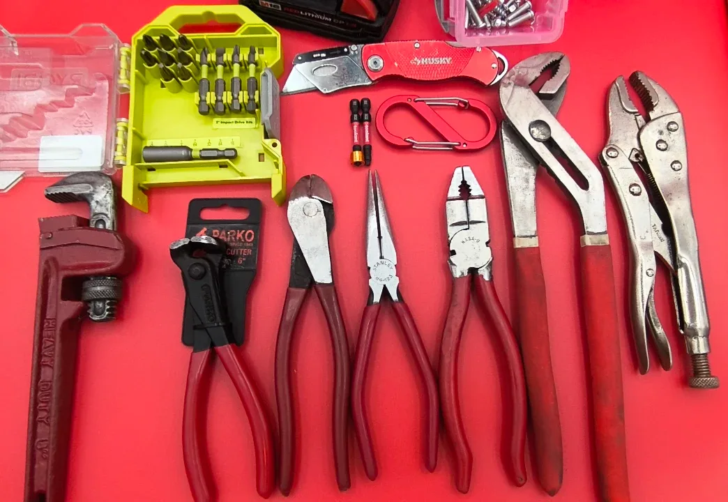 SafeSense™ Milwaukee Impact Kit  | Full Hand Tool Set image indicator(3)