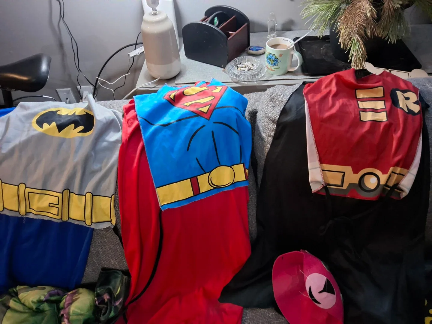 #Cleanout Kids' Superhero Costumes - Batman, Superman, Hulk image indicator(2)