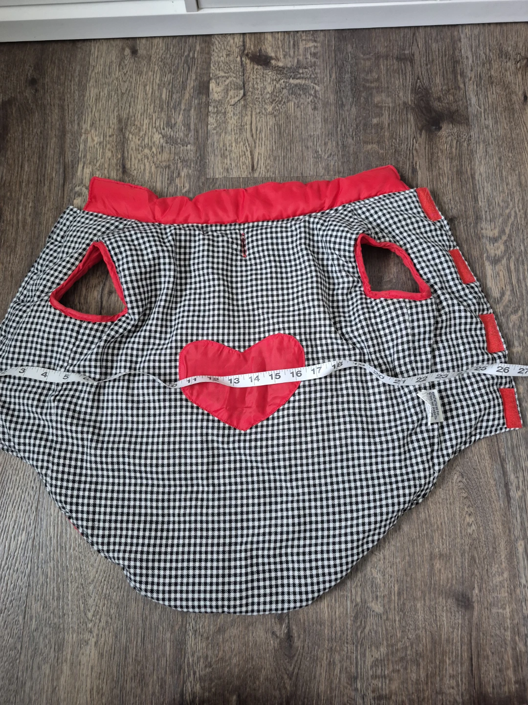 Red Dog Puffer Vest with Bone Detail Size Large - photo 5
