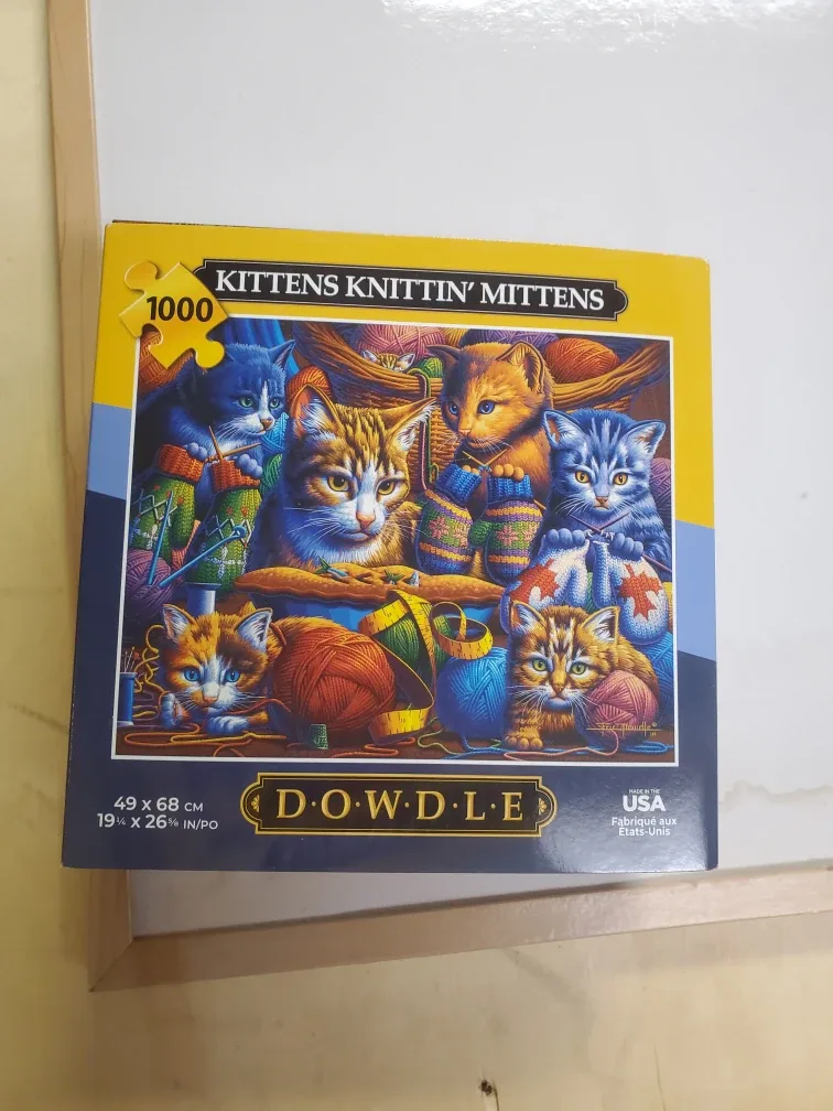 KITTENS KNITTIN' MITTENS PUZZLE