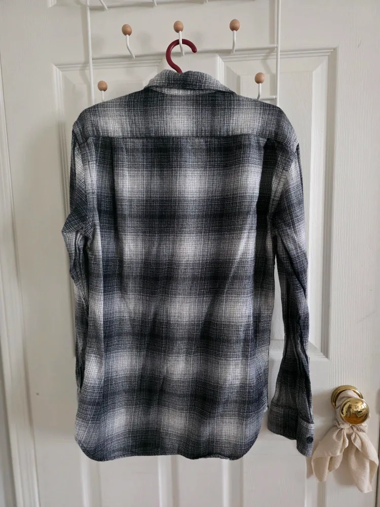 Uniqlo Flannel Shirt - Size XS image indicator(3)