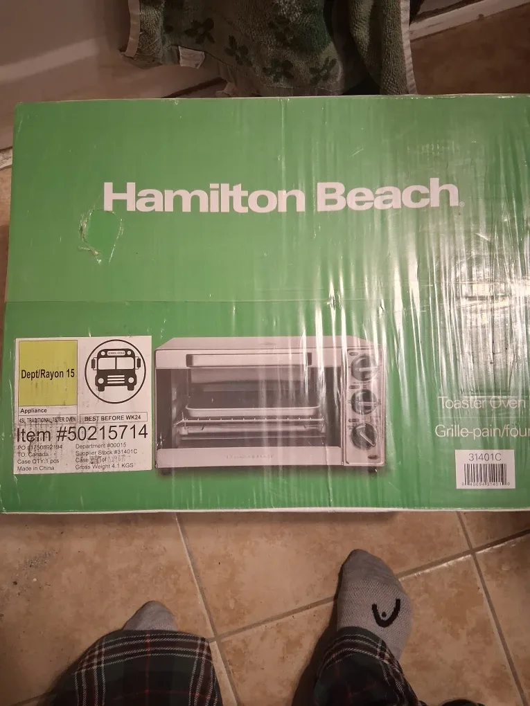 Hamilton Beach Toaster Oven - New in Box