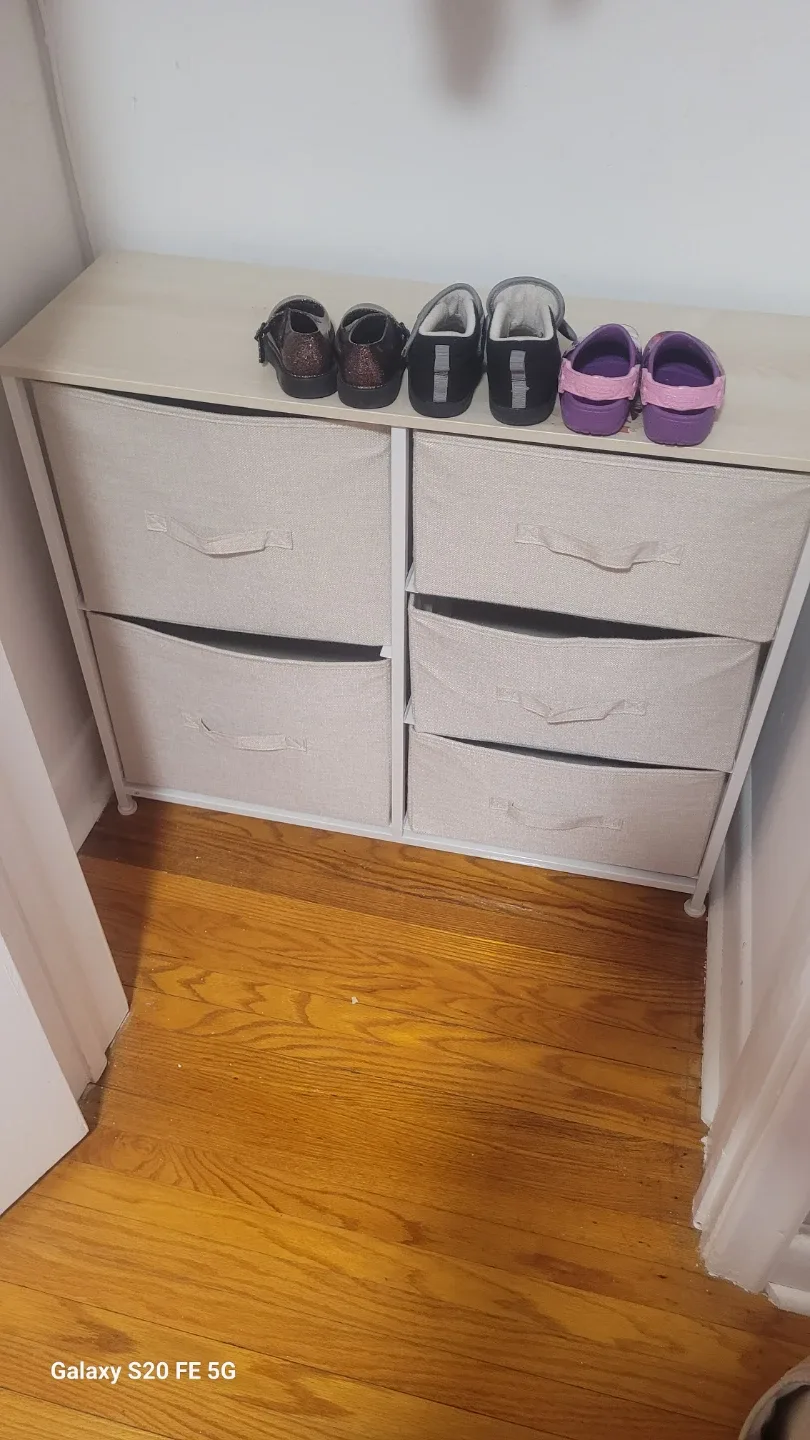 Storage Dresser with 6 Drawers