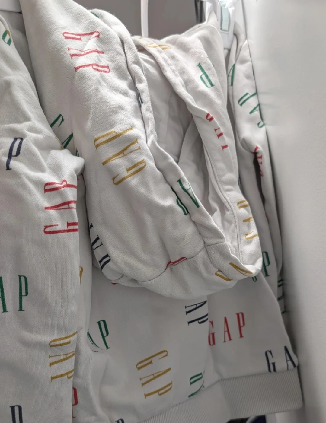 GAP Kids Hoodie - Size 2- 5T - photo 2