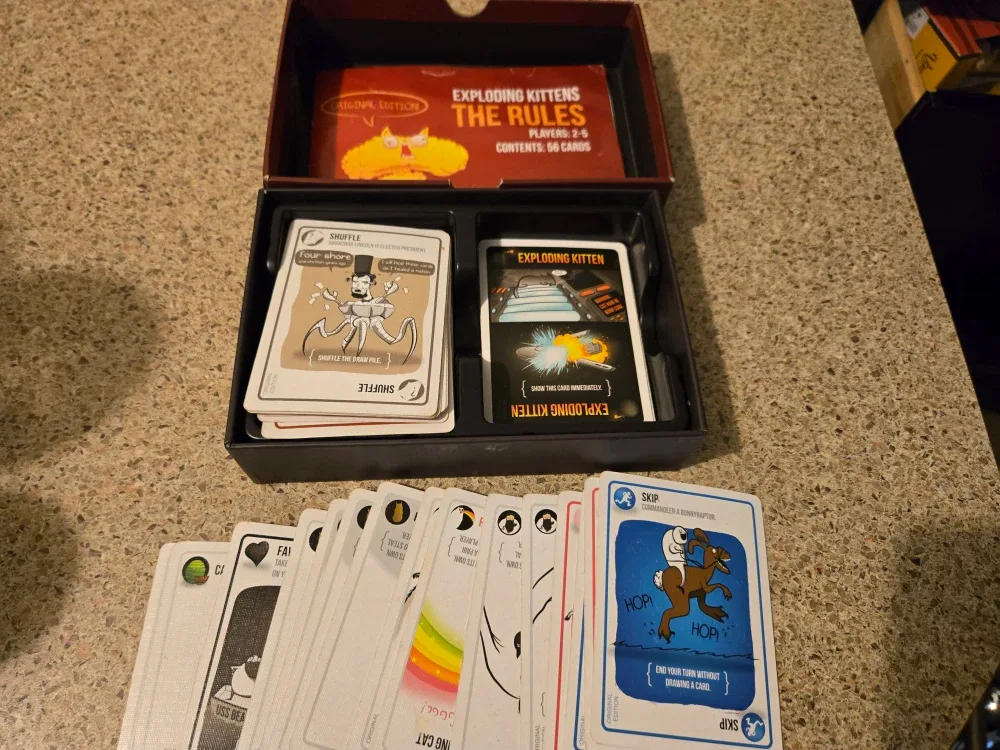 Exploding Kittens Card Game - Original Edition image indicator(2)