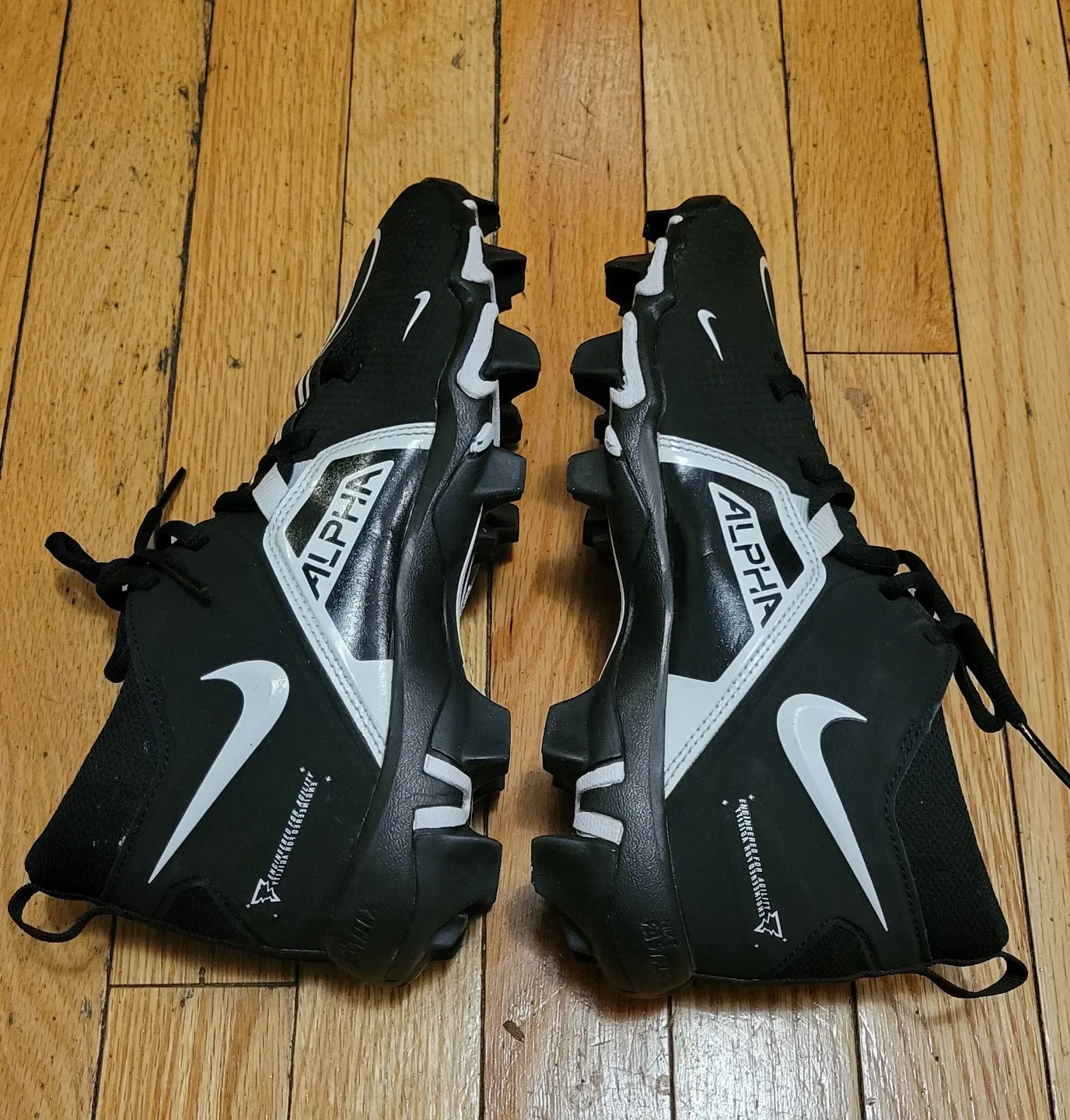 Nike Alpha Menace Shark Football Cleats size 6Y