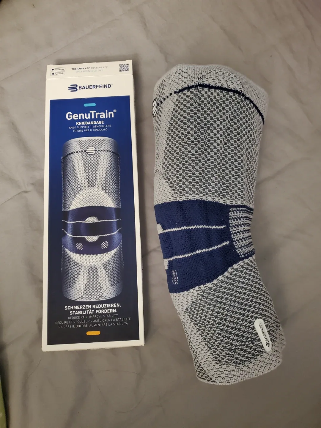 #Cleanout Bauerfeind GenuTrain Knee Support - Size 3 image indicator(4)