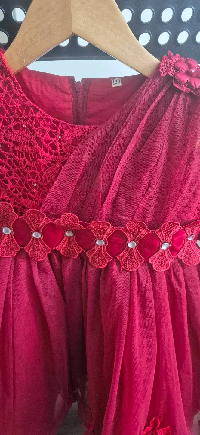 Red Party Dress - Size 20(Price negotiable) image indicator(3)