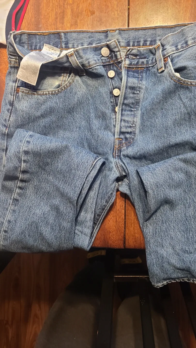 Guess Lg Polo Shirt & Levi's 501 Jeans image indicator(2)