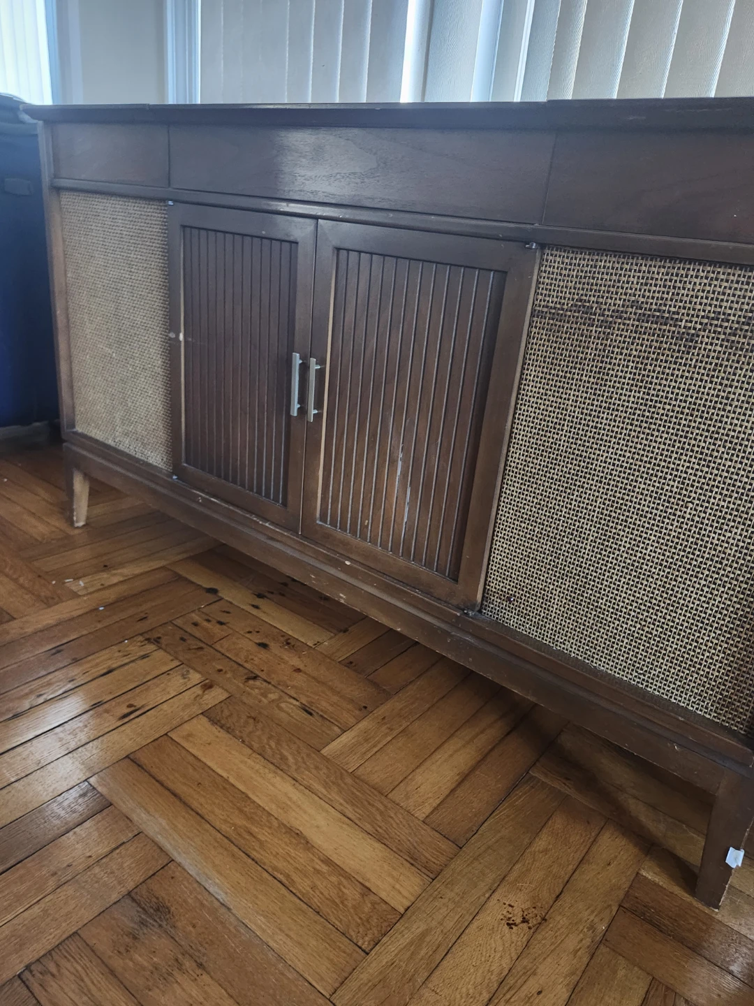 Vintage Record Player Cabinet - photo 4