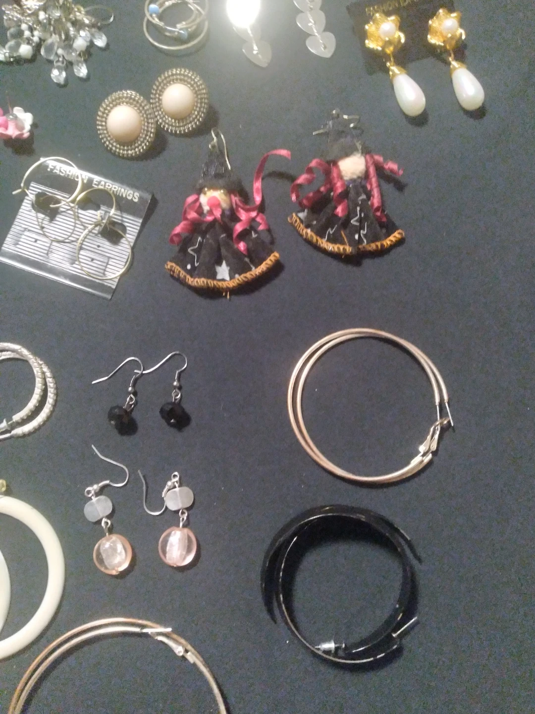 Gently used earrings - photo 5
