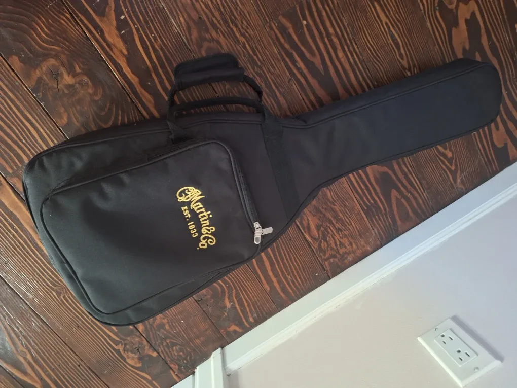 Martin & Co. Guitar with Case image indicator(3)