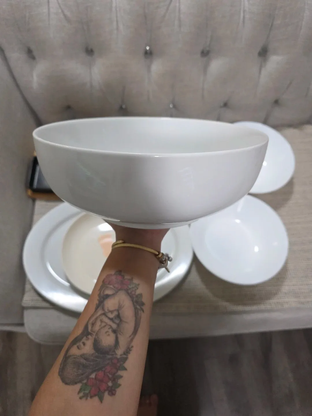 Assorted Plates & Serving Dishes image indicator(3)