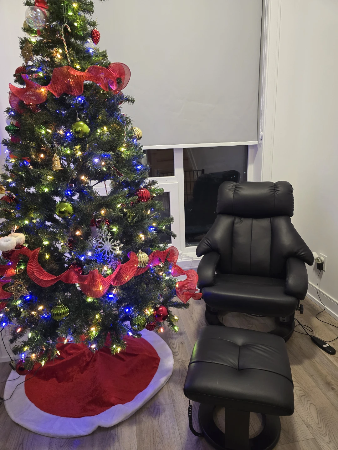 Massage Recliner Chair with Ottoman - photo 2