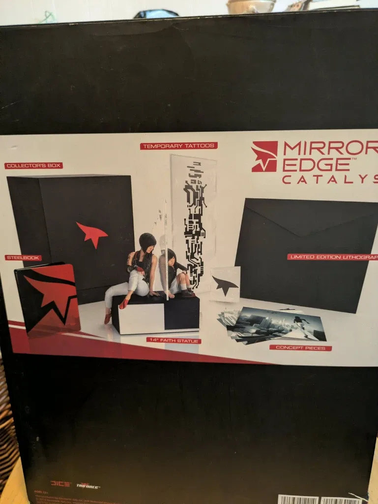 Mirror's Edge Catalyst Faith 14" Statue Collector's Box image indicator(5)