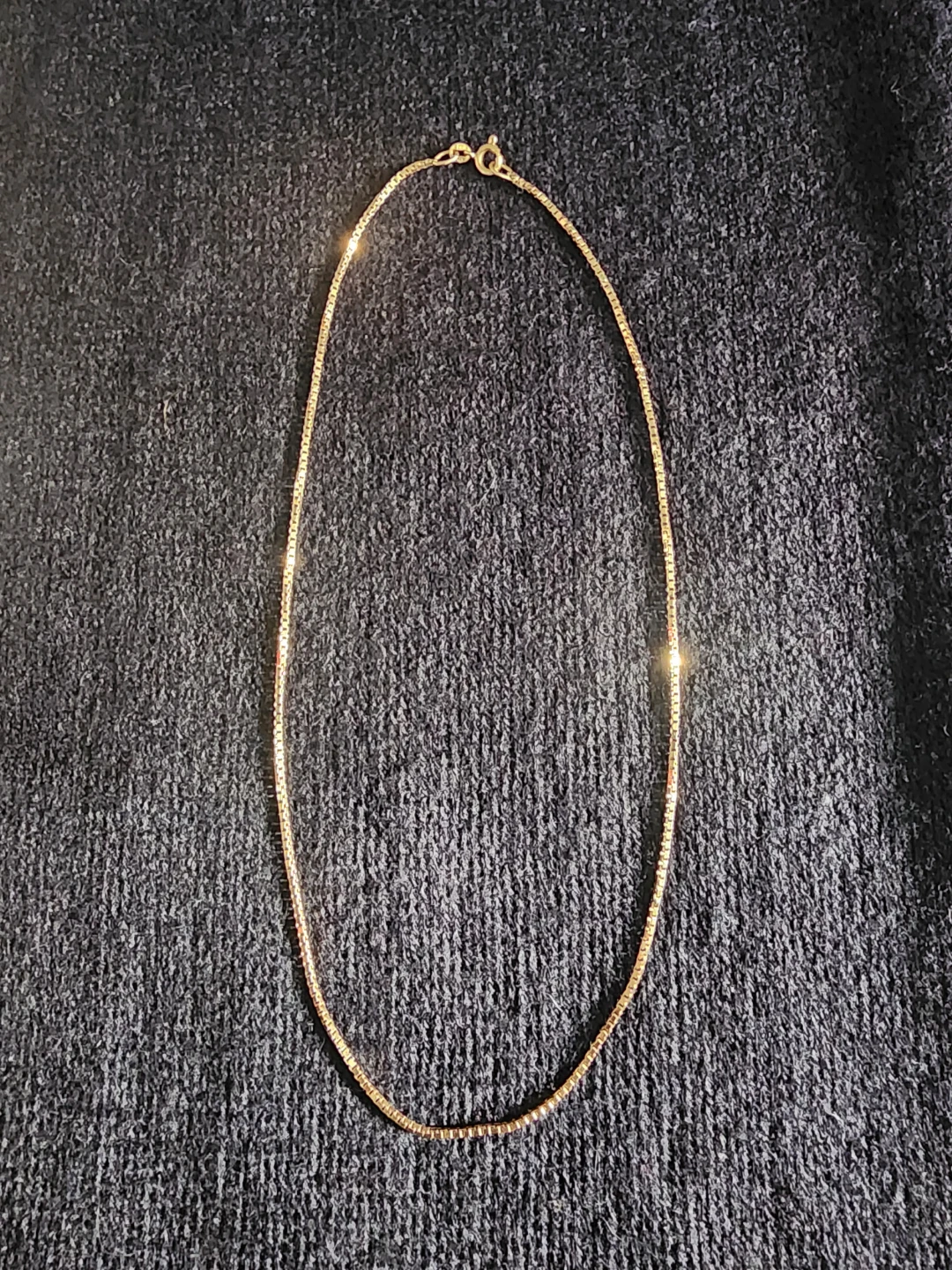 (585) 14K Gold Box Necklace