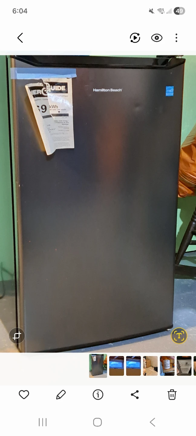 Hamilton Beach Compact Mini Fridge